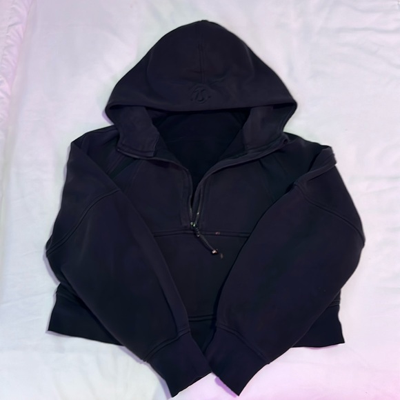 Size 4 Lululemon Original Scuba- Black - Picture 1 of 5